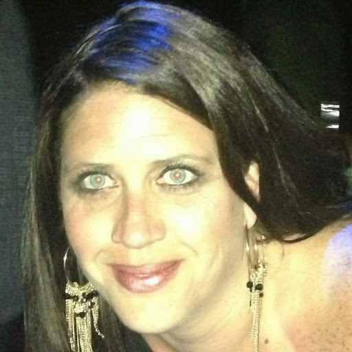 Erin Clemens Photo 18