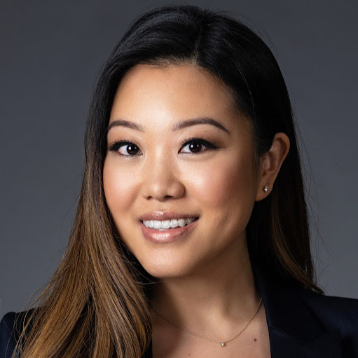 Jennifer Rhee Photo 24