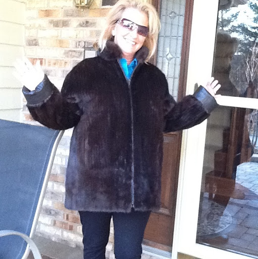 Debra Neumann Photo 19