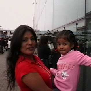 Jessica Calderon Photo 17