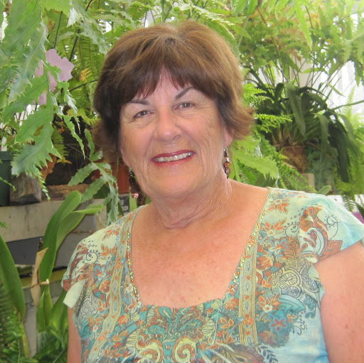 Joan Lloyd Photo 28