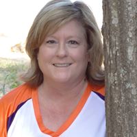 Julie Ball Photo 30