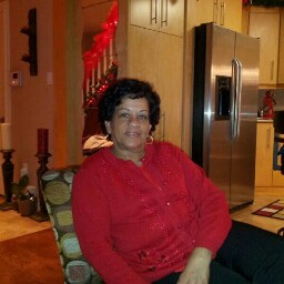 Yvonne Taylor Photo 35