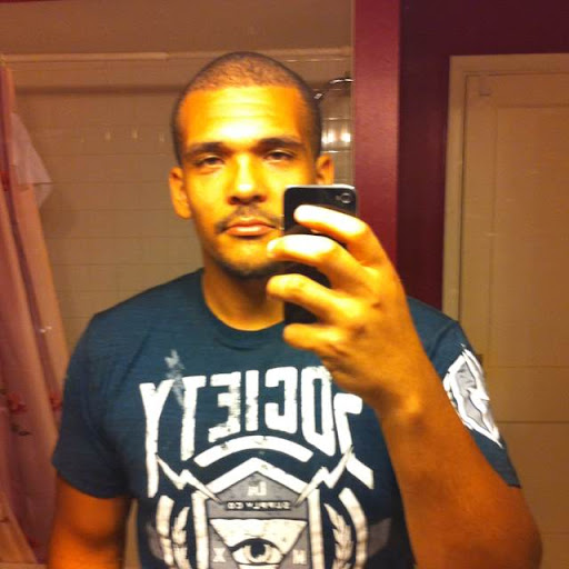 Dwayne Howard Photo 40