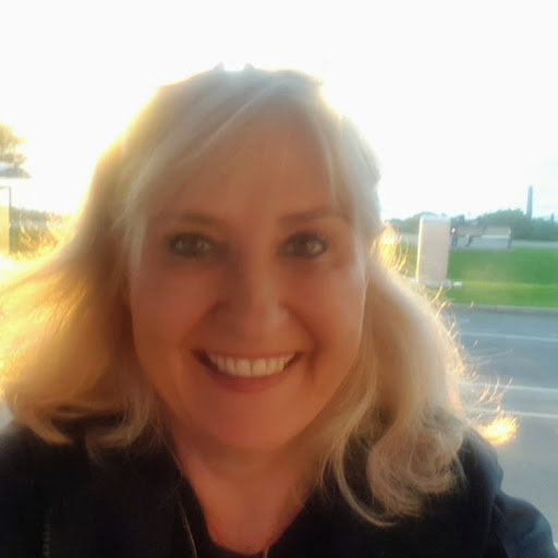 Jan Rowe Photo 18