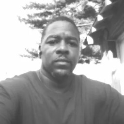 Dwayne Perkins Photo 6
