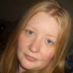 Heather Banks Photo 37