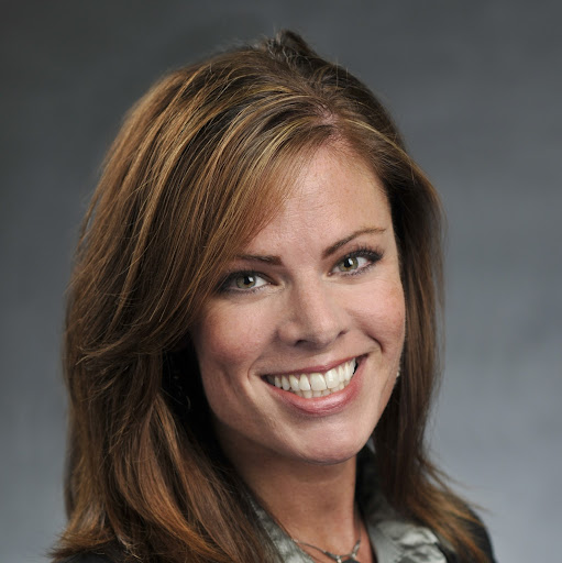 Elizabeth Houser Photo 25