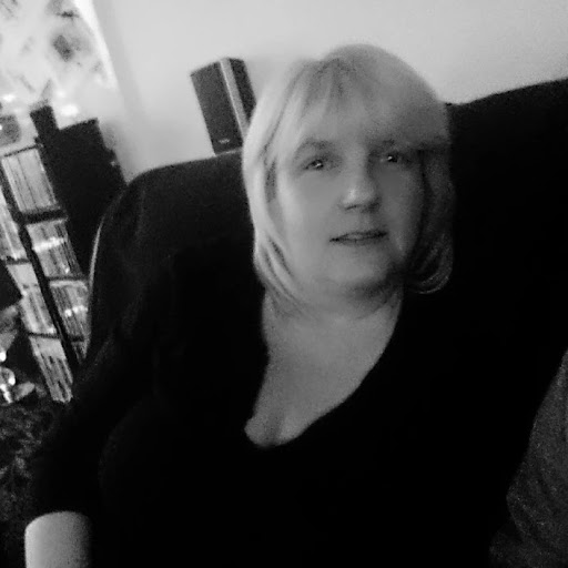 Tracy Osborne Photo 24