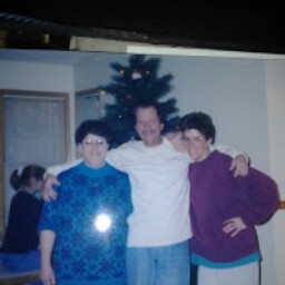 Robin Rhoades Photo 27