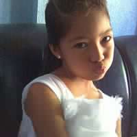 Andrea Marcos Photo 15