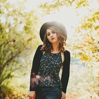 Juliana Richards Photo 7