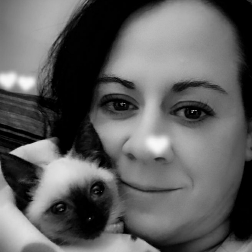 Jennifer Roark Photo 26