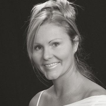 Kate Hendricks Photo 13