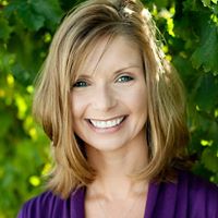 Jennifer Calvert Photo 23