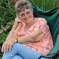 Joyce Ellis Photo 31