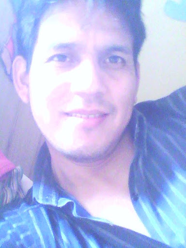 Victor Espino Photo 31