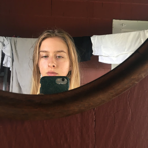 Caroline Bradley Photo 31