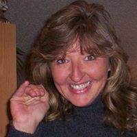 Tricia Roberts Photo 42