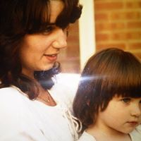 Julie Barton Photo 23