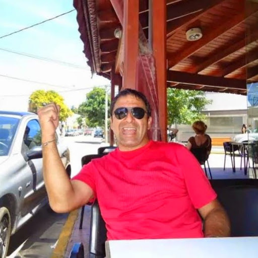 Gustavo Rivero Photo 15