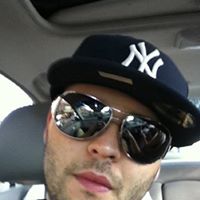 Louis Vasquez Photo 11