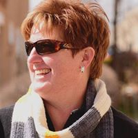 Amy Stanton Photo 38