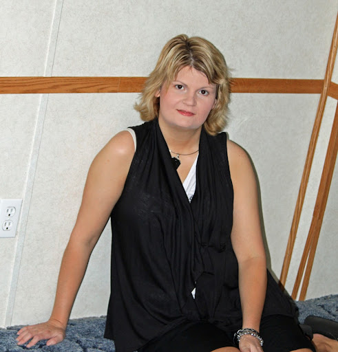 Jana Collins Photo 9