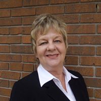 Diane Howard Photo 30