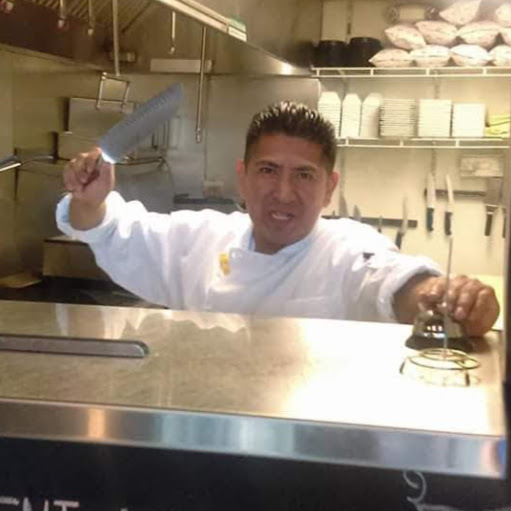 Edgar Montoya Photo 30