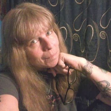 Jennifer Dell Photo 23