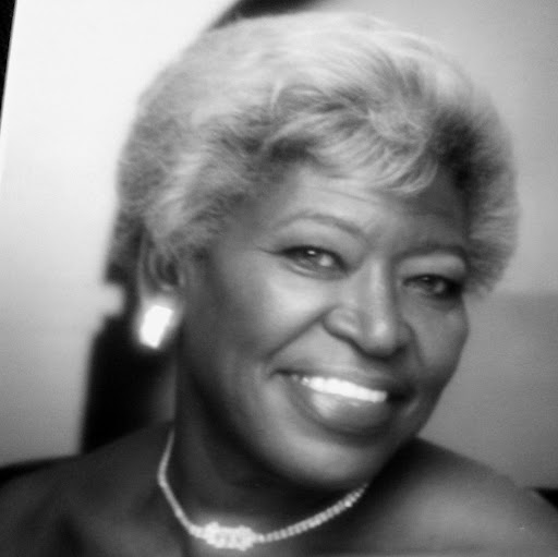 Martha Gibson Photo 28