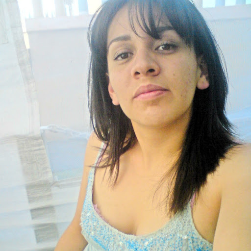 Denisse Guzman Photo 25