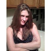 Laura Smallwood Photo 7