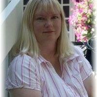 Paula Hansen Photo 33