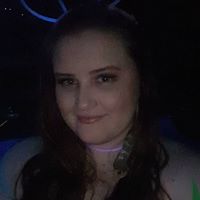 Sarah Lindsay Photo 17