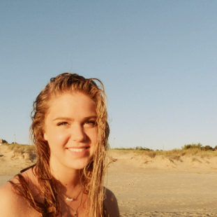 Julia Plott Photo 9