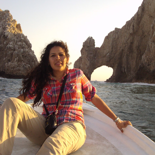 Ruth Tapia Photo 7
