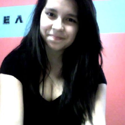 Andrea Paredes Photo 13