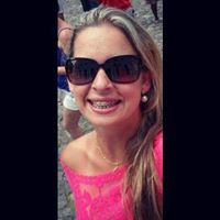 Ana Blume Photo 7