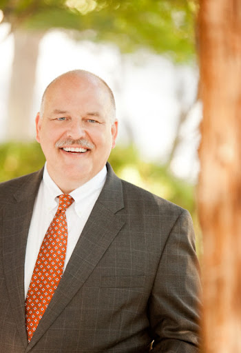 Robert Dugan Photo 27