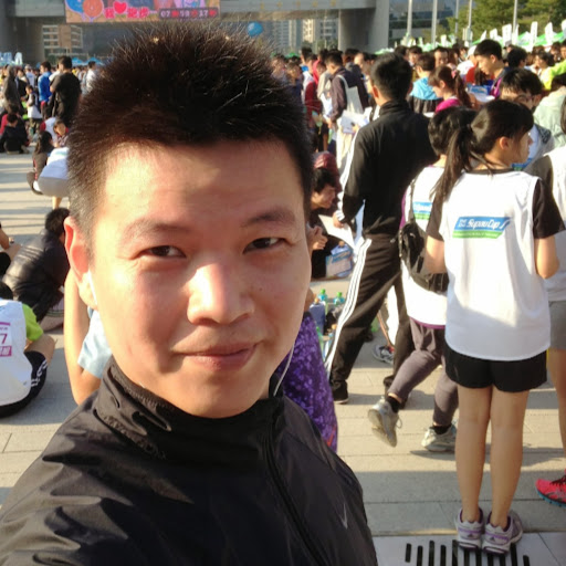Johnny Lin Photo 45