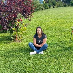 Evelyn Paredes Photo 24