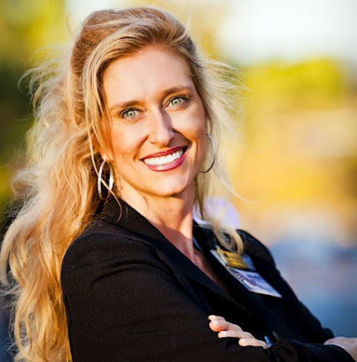 Renee Morgan Photo 13