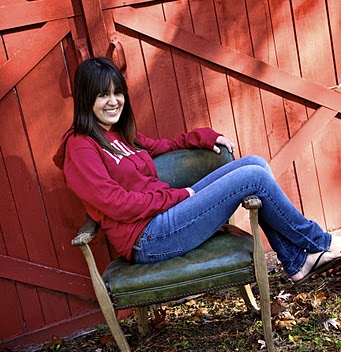 Eleanor Jones Photo 27