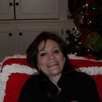 Beth Lindsay Photo 28