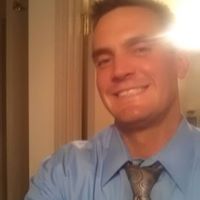Derek Smith Photo 18
