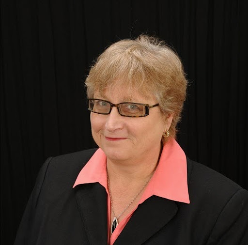 Brenda Collins Photo 9