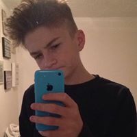 Elliot Roberts Photo 4