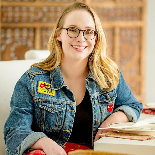 Rachel Hanson Photo 8